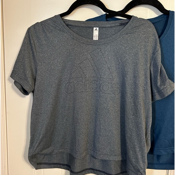 Adidas pinhole logo cropped tees - Picture 3 of 7